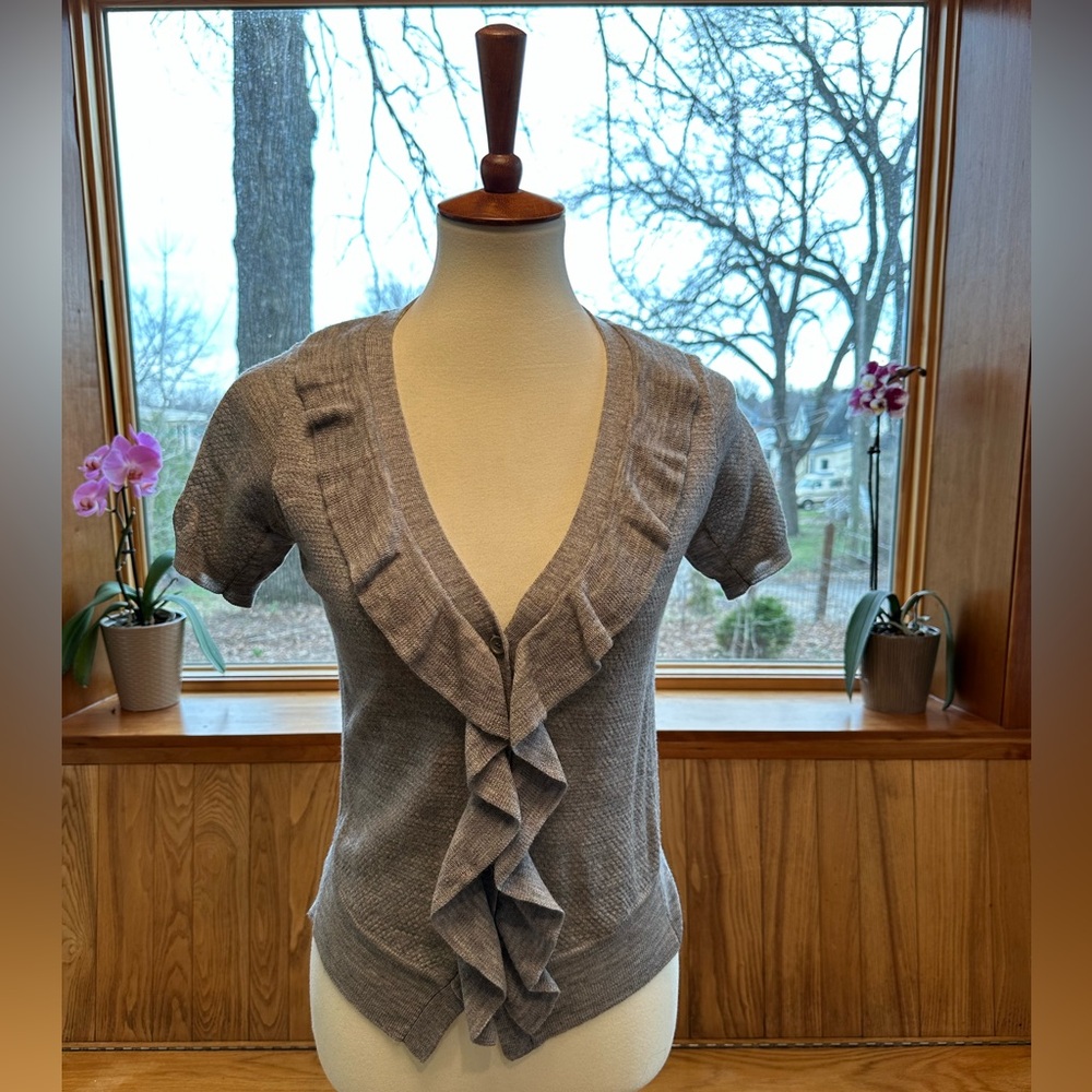 BCBGMaxAzria Merino Wool Heather Gray Short Sleeve V-Neck Cardigan XS NWOT